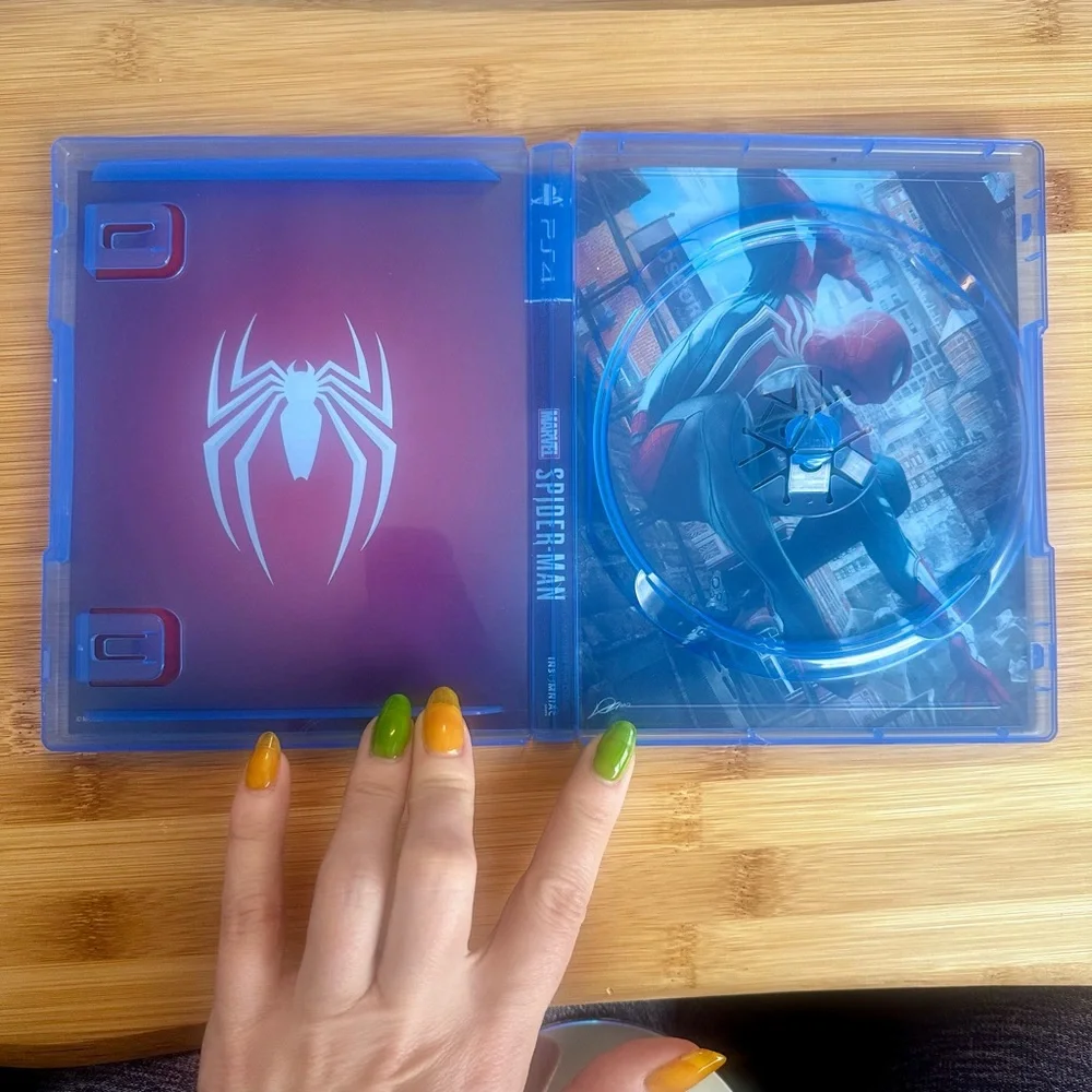 SPIDERMAN ps4 Video Game Insomniac Games Spider-Man